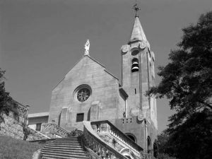 图片10 澳门主教山教堂（本照片由霍志釗提供）