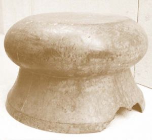 图2-6 万家坝型铜鼓是最原始的铜鼓