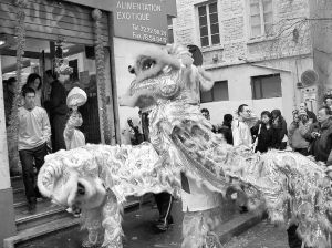 里昂华人社区春节舞狮表演