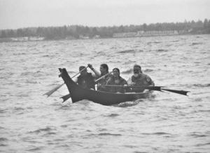 图7 奇努克部落成员将三文鱼骨头带到了哥伦比亚河