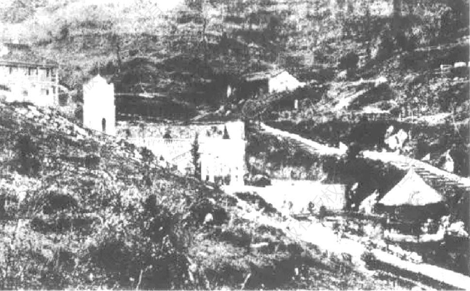 图3 南高峰血园陵国民革命军第21师北伐战争将士烈士墓（摄于20世纪30年代）