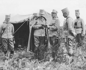 弗朗茨·斐迪南与波蒂奥雷克在波斯尼亚军事演习场