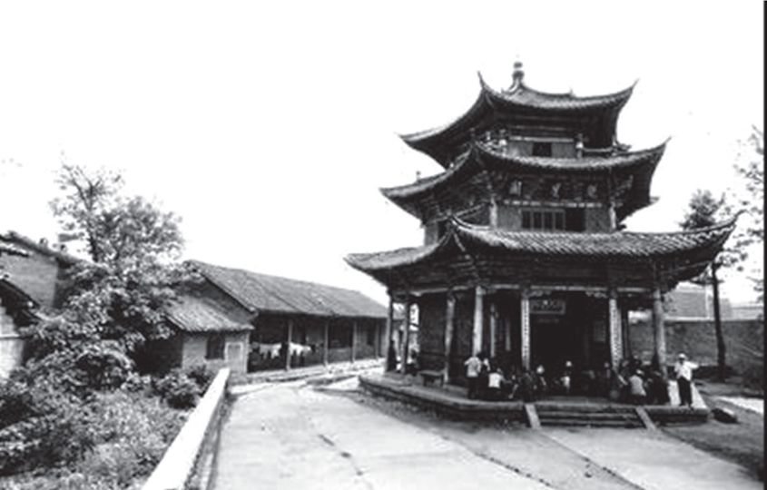 云南商务总会第一届协理、第二届总理王鸿图故乡虹溪的魁星阁(摘自罗群著《滇商巨子:王炽》)
