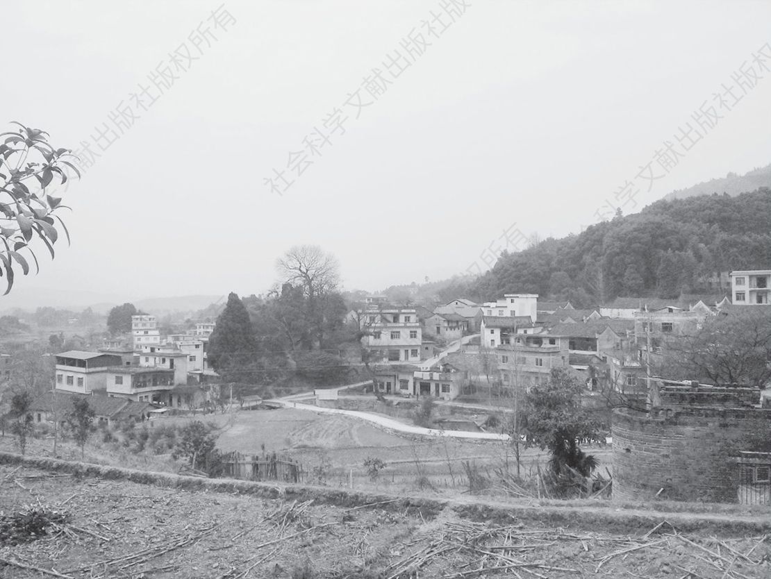 图3-6 广福村的房屋掠影