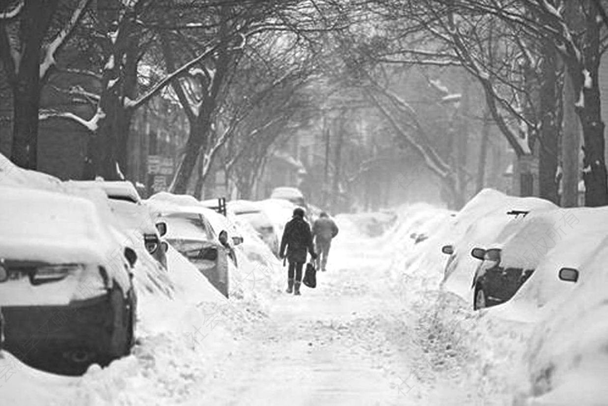 图24-1 美国波士顿大雪街景