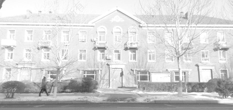图4-2 第一宿舍区苏联建筑风格居民楼
