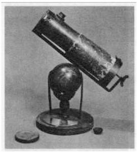 图12-7 牛顿制造的望远镜