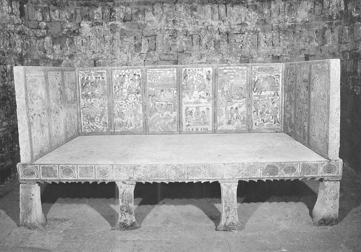图三 围屏式石棺床——北周安伽墓石棺床