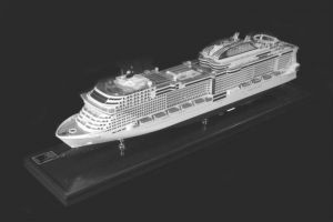 图5 出自上海秀美模型有限公司的MSC邮轮“荣耀号”（MSC Bellissima）精品模型