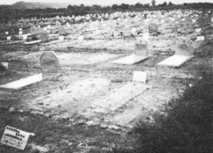 1952年，居尔营地的墓地