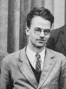 4.时年24岁的福克斯在布里斯托尔，1936年。