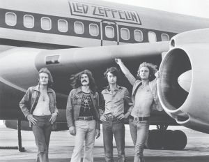 齐柏林飞艇乐队和他们在巡演中使用的私人飞机