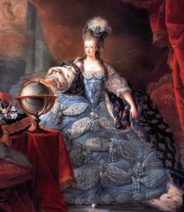 法国王后玛丽·安托瓦内特的加冕礼服体现了18世纪服装的田园风格。