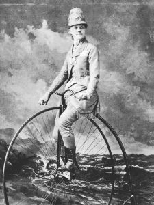 约1881年，美国竞技骑手埃尔莎·冯·布吕芒（Elsa von Blumen）