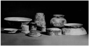 图1-4 宝镜湾遗址出土的陶器