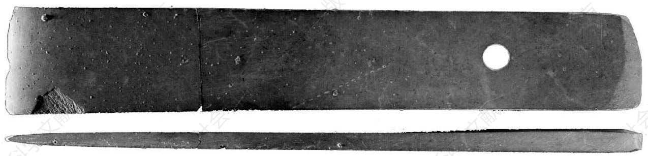 图1 石圭——礼器（珠海宝镜湾出土）长28厘米，宽4.7厘米，厚1厘米