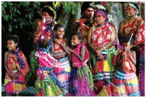 盛装的瓦努阿图妇女和儿童