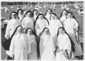 图12 多米尼克传统天主教派的修女们