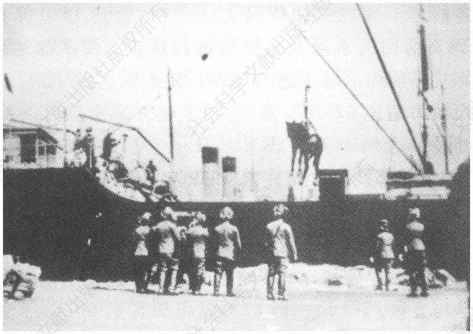 七七事变后日军在大连港运输军马