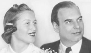 1940年，婚礼上的贝恩德与安嘉