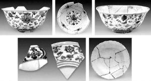 图5-4 肯尼亚格迪古城遗址出土的明中期青花瓷器