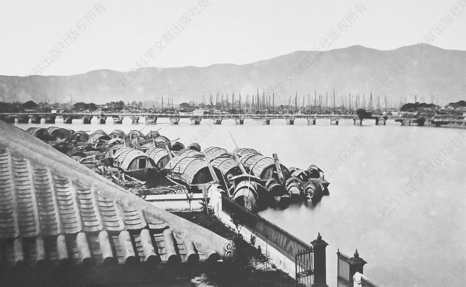 图1-3 1889年的闽江古桥