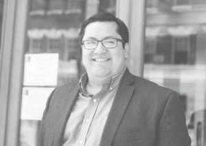 议员Jesse Arreguin，后来（2016 年）成为伯克利最年轻的市长，也是伯克利第一任拉丁裔市长。