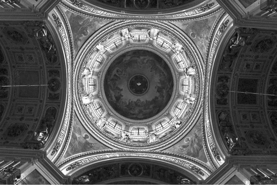 图30 圣彼得堡圣以撒大教堂的圆形穹顶内部