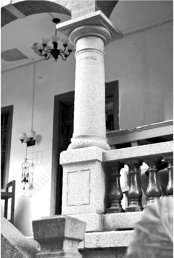 图131 安海路42号花岗岩雕刻的塔司干柱式