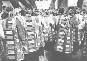 图4 日喀则地区妇女盛装